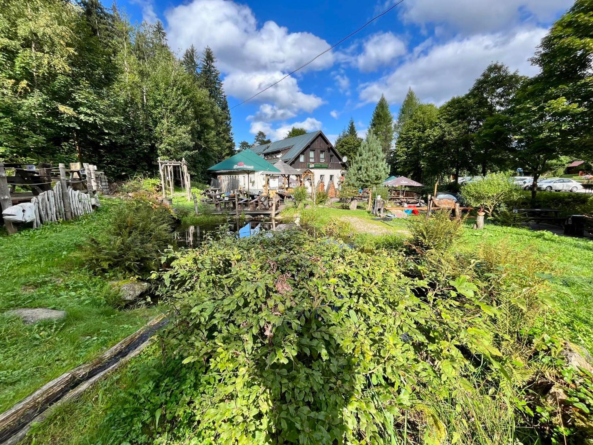 & Restaurant Pod Certakem Гостевой дом